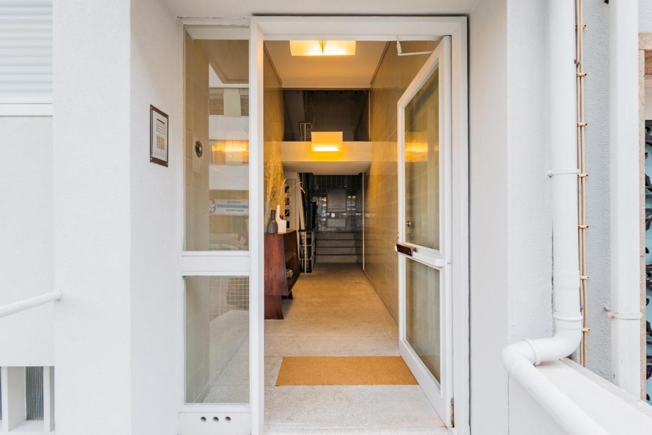 Amazing Duplex - Mid Century Experience & Parking Lägenhet OOporto Exteriör bild