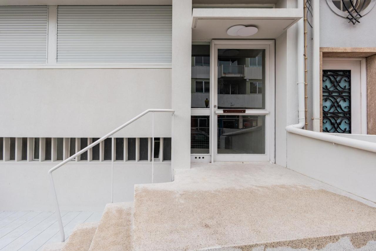 Amazing Duplex - Mid Century Experience & Parking Lägenhet OOporto Exteriör bild