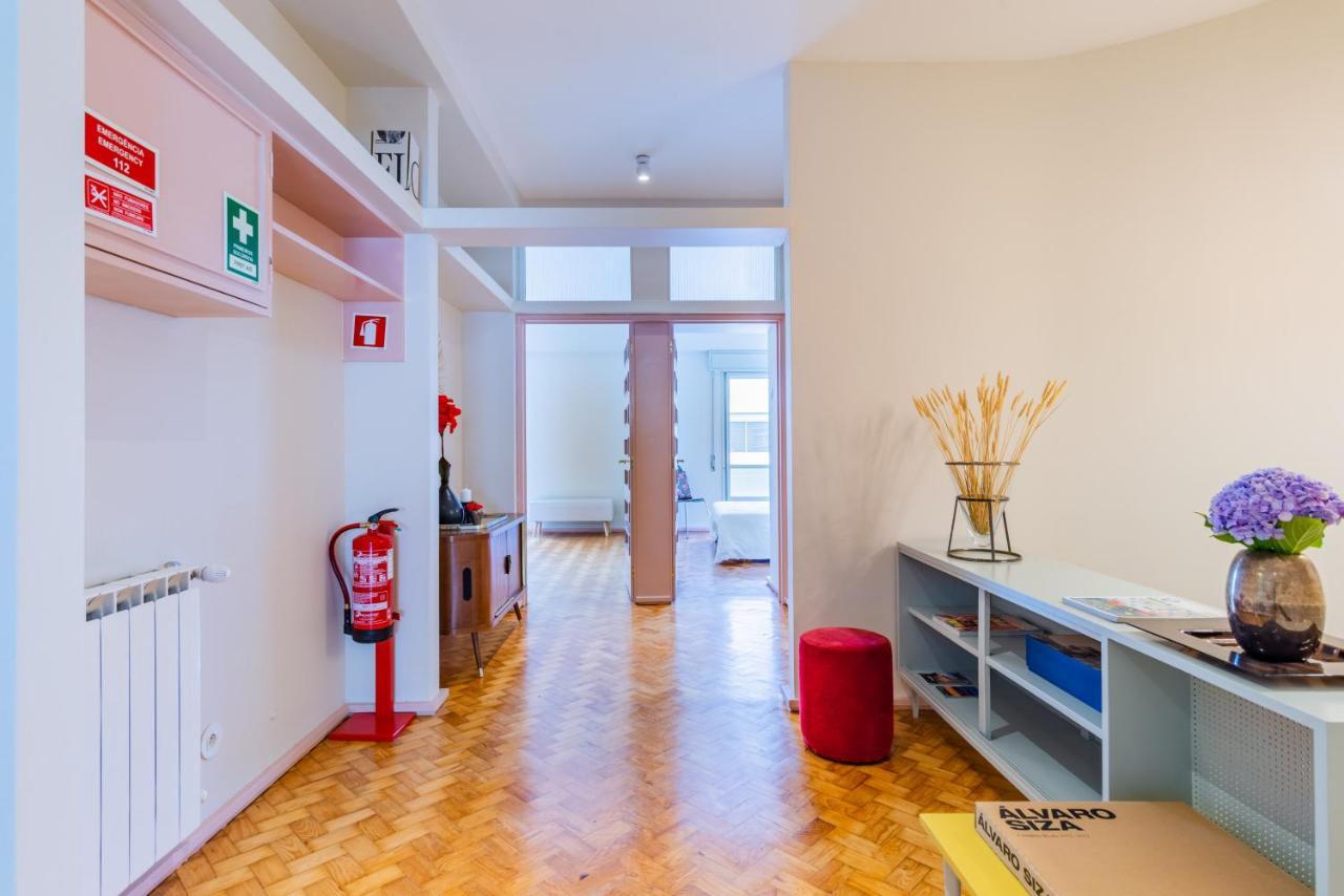 Amazing Duplex - Mid Century Experience & Parking Lägenhet OOporto Exteriör bild